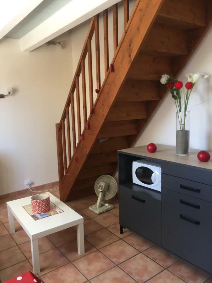 L'Appartement De L'Eglise Сент-Марі-де-ла-Мер Екстер'єр фото